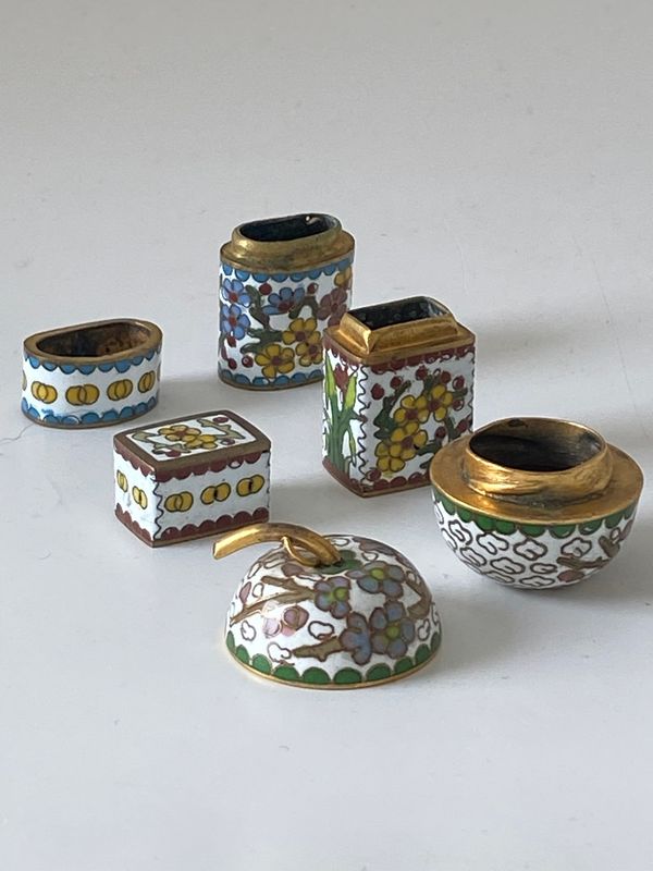 Miniatyr  cloisonné beholdere   