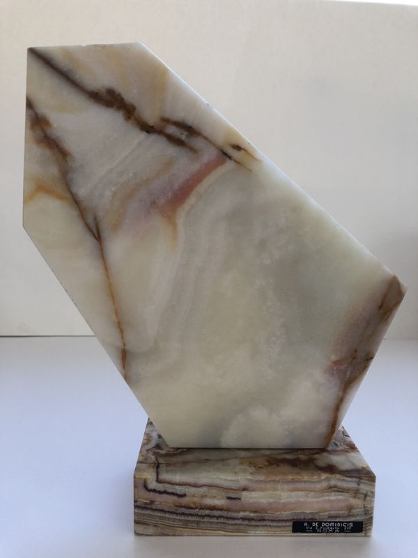 Italiensk dekorasjon i marmor og bronse
