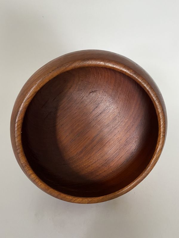 Liten bolle i teak 