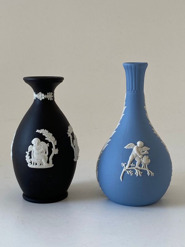 Wedgwood Jasperware minivaser