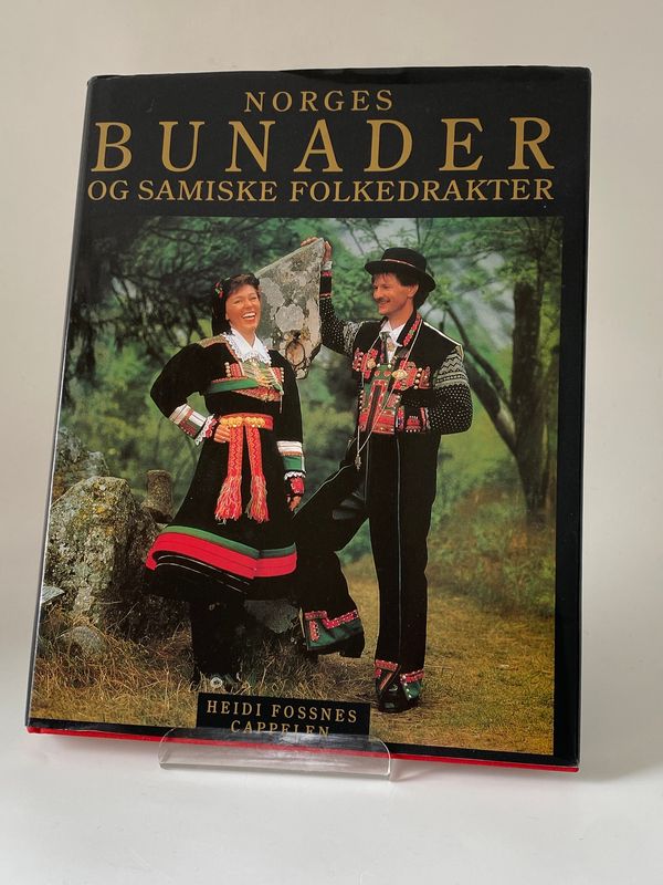 Norges bunader og samiske folkedrakter 